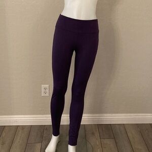Gymshark Dry Moist Management Dark Purple Leggings Size Medium